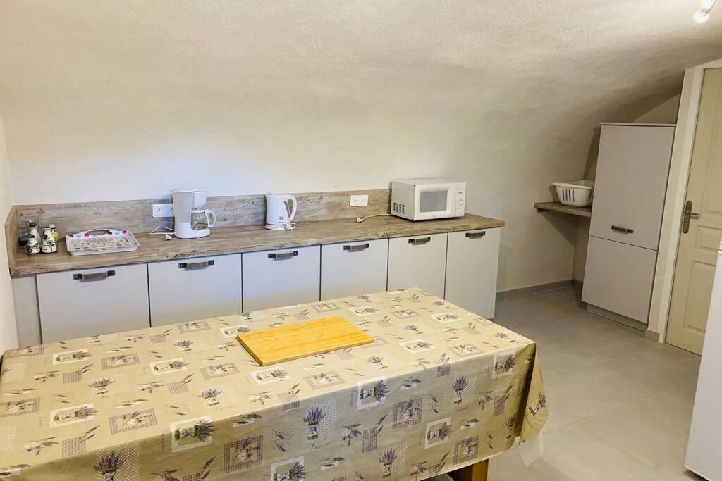 Escoutay dans bastide Médiévale Saint-Thomé Exterior foto
